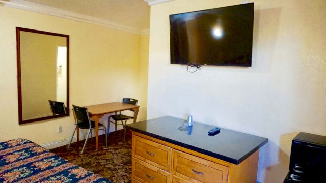 Satellite Motel — photo 45 of 60